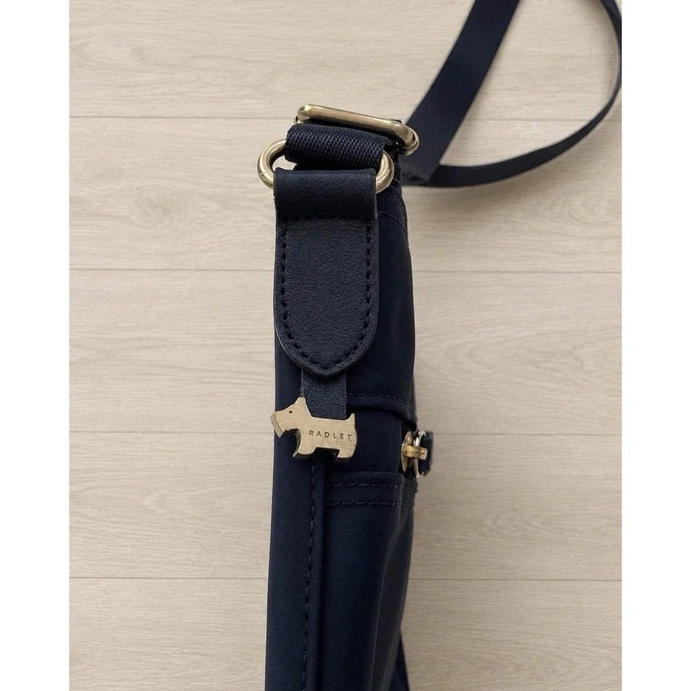 RADLEY LONDON Women's Navy Blue Nylon Crossbody Bag Pocket Purse Zip Top